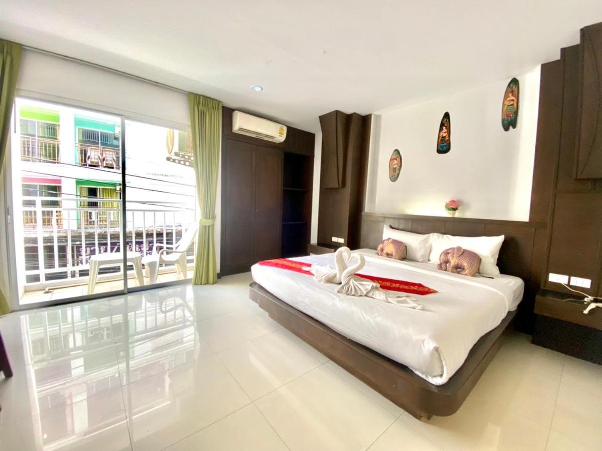 One World One Home Patong 2 Exterior photo